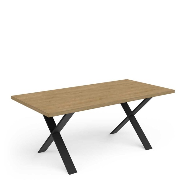 Mesa de comedor industrial Cross Vicawu con patas metálicas en X y tablero en roble oscuro