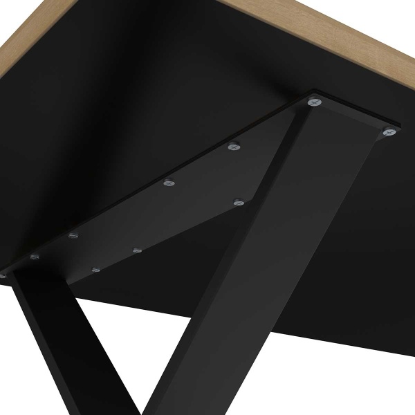 Detalle de la mesa Cross Vicawu mostrando patas metálicas en X y fijación del tablero